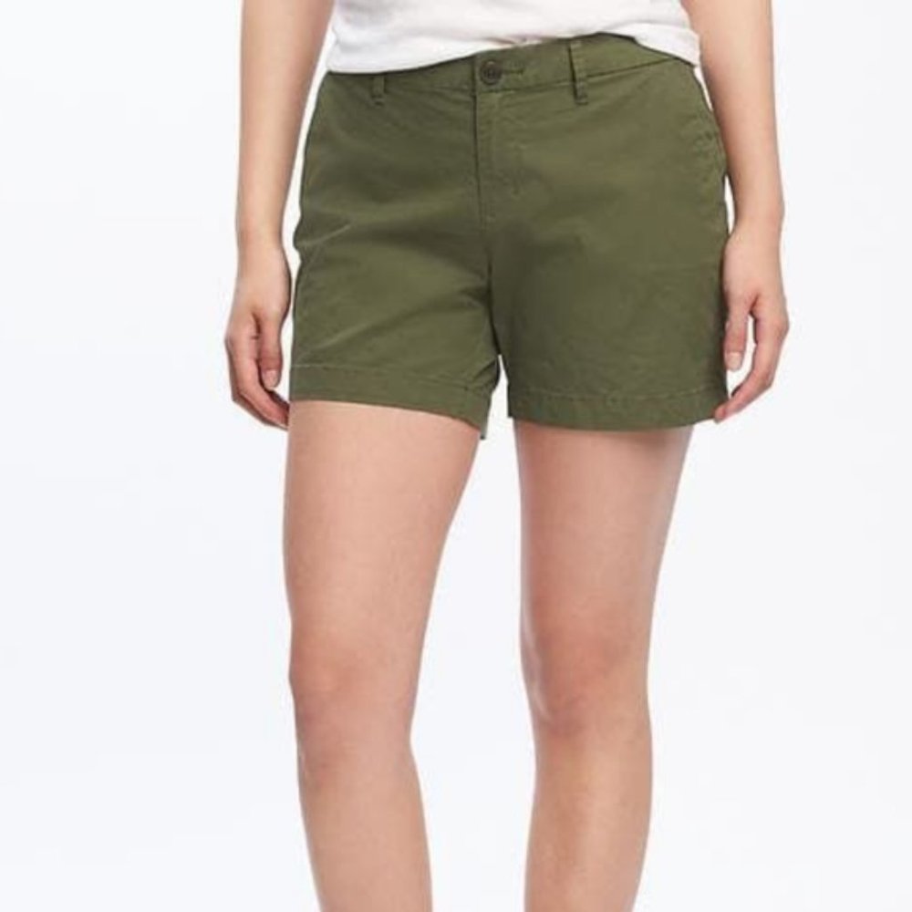 3/$15 Old Navy Green Everyday Short Mid-Rise Twill Short